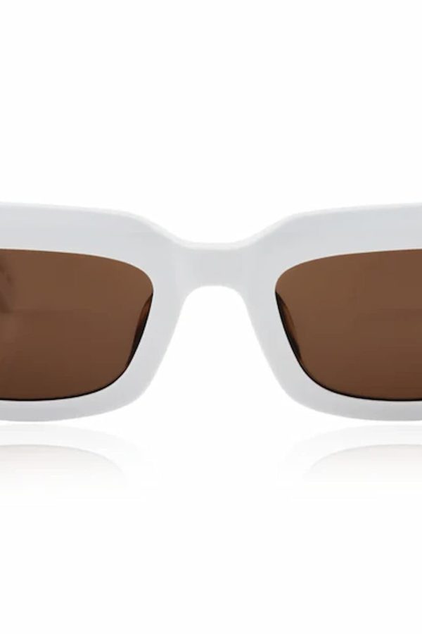 Oscar & Frank Cortez White