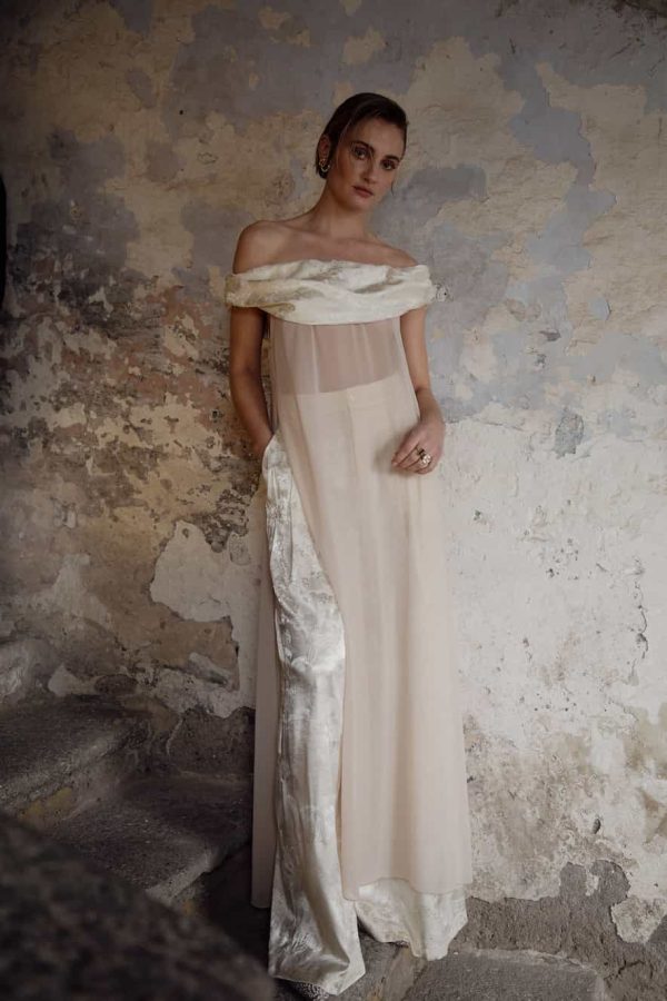 Nidodileda Sonnet Slit Top Off White Nude