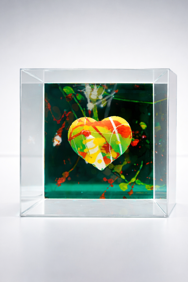 Muses x Carolina Rovithi Heart in Plexiglass Box Green