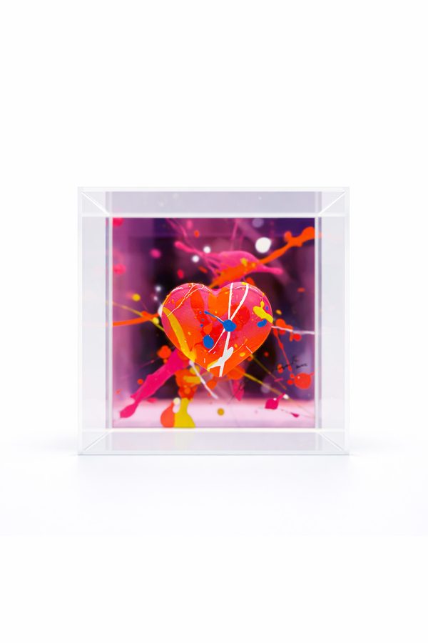 Muses x Carolina Rovithi Heart in Plexiglass Box Pink