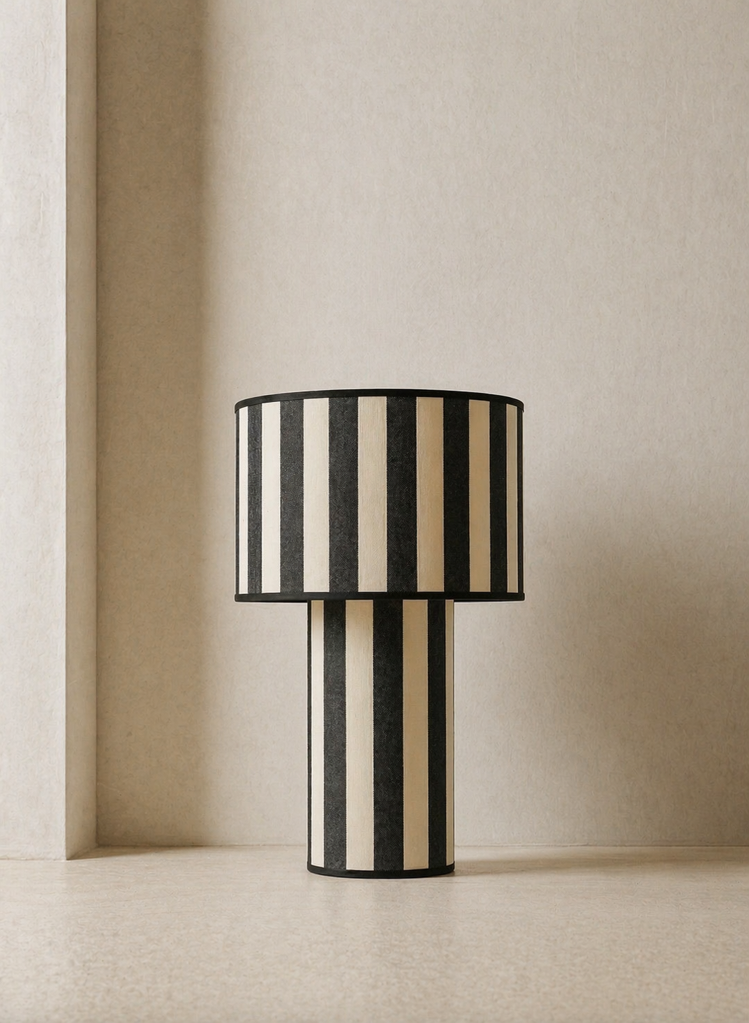 NOUR NYX Table Lamp - Image 2