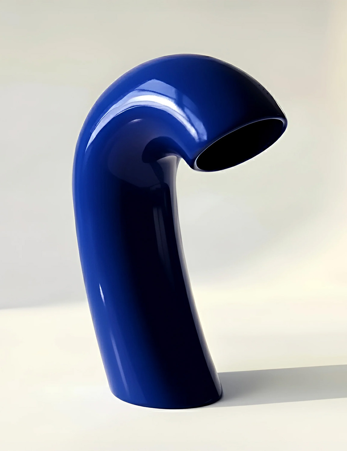HOUBI Vita Vase in Cobalt Blue