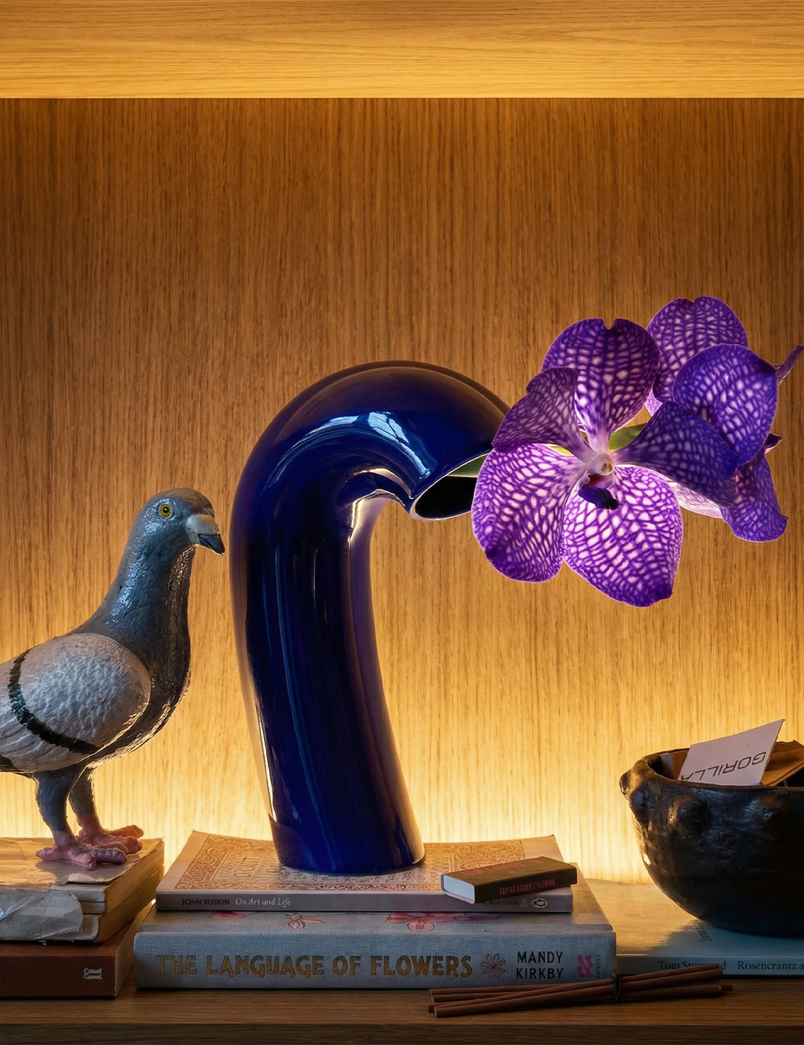 HOUBI Vita Vase in Cobalt Blue - Image 4
